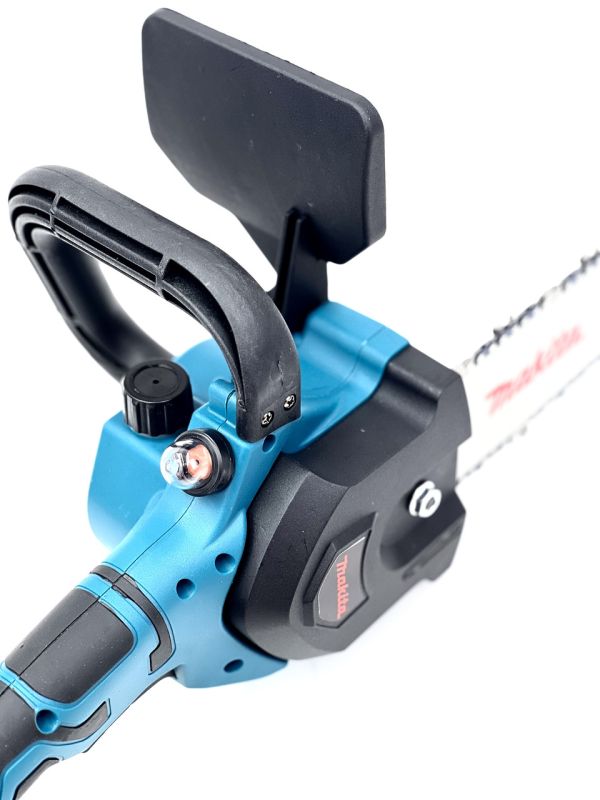 Пила акумуляторна Makita DUC200Z (36V, 6Аh) Ланцюгова АКБ веткоріз Макіта з шиною 20см для саду в синьому кейсі