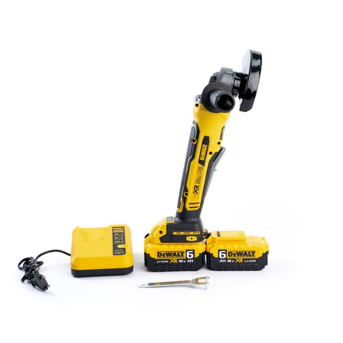 Аккумуляторная бесщеточная болгарка DeWalt DCG413 (48V, 6Ah) Угловая шлифмашина Деволт 125 мм для дерева и металла