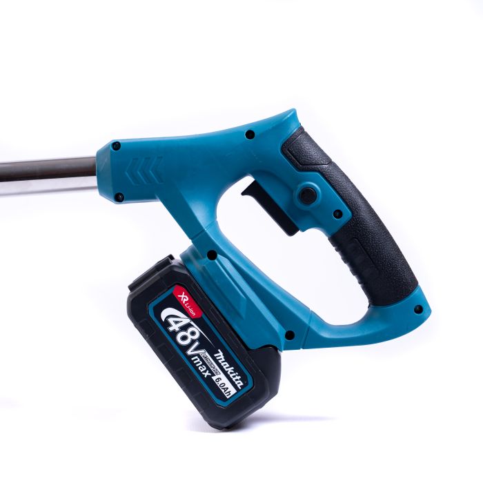 Аккумуляторный садовый триммер Makita UR156DWAE (48V 6Ah) АКБ триммер с 2 аккумуляторами Макита