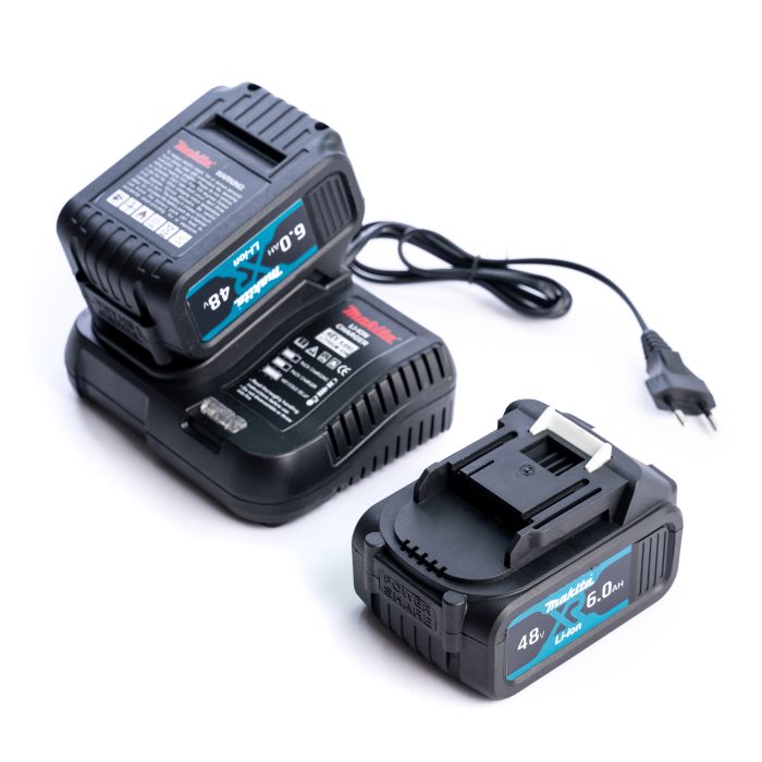 Безщітковий акумуляторний ударний гайковерт Makita TW007GM 500Hm (48V, 6AH) з набором головок Макіта